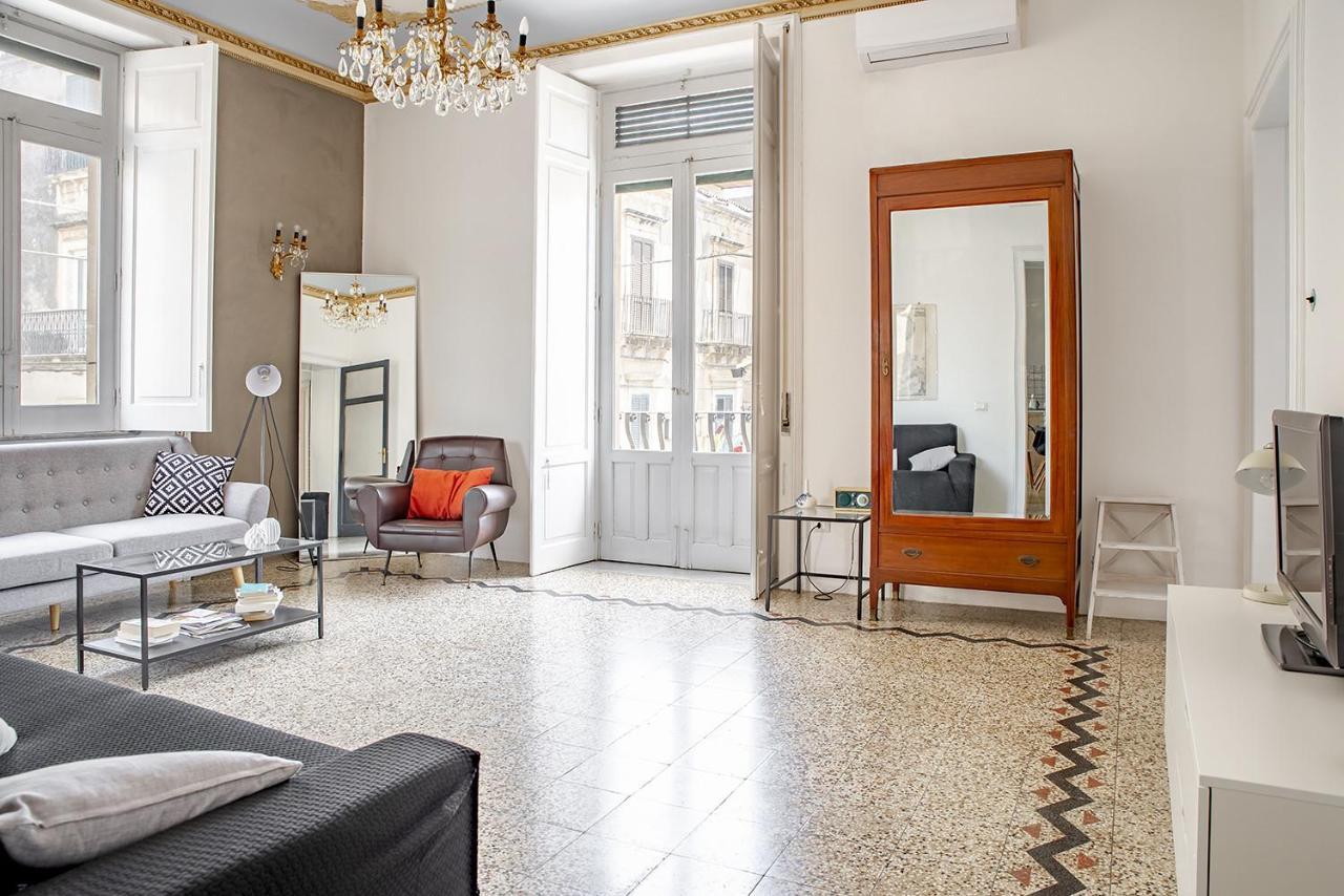 Cavour Apartments By Wonderful Italy Noto Extérieur photo